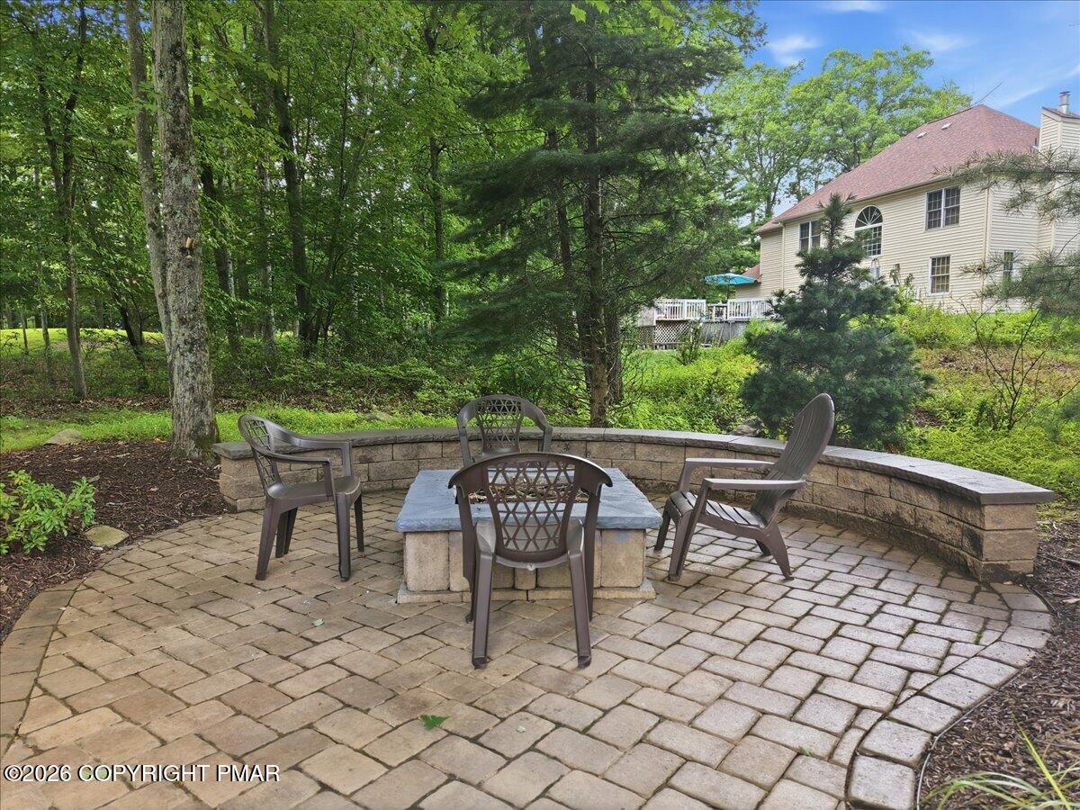 1220 Overlook Court Property Photo 24