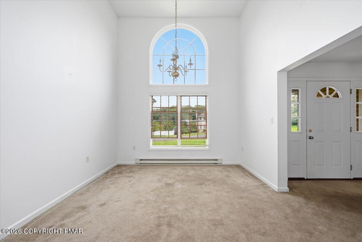 86 Northpark Drive E Property Photo 17