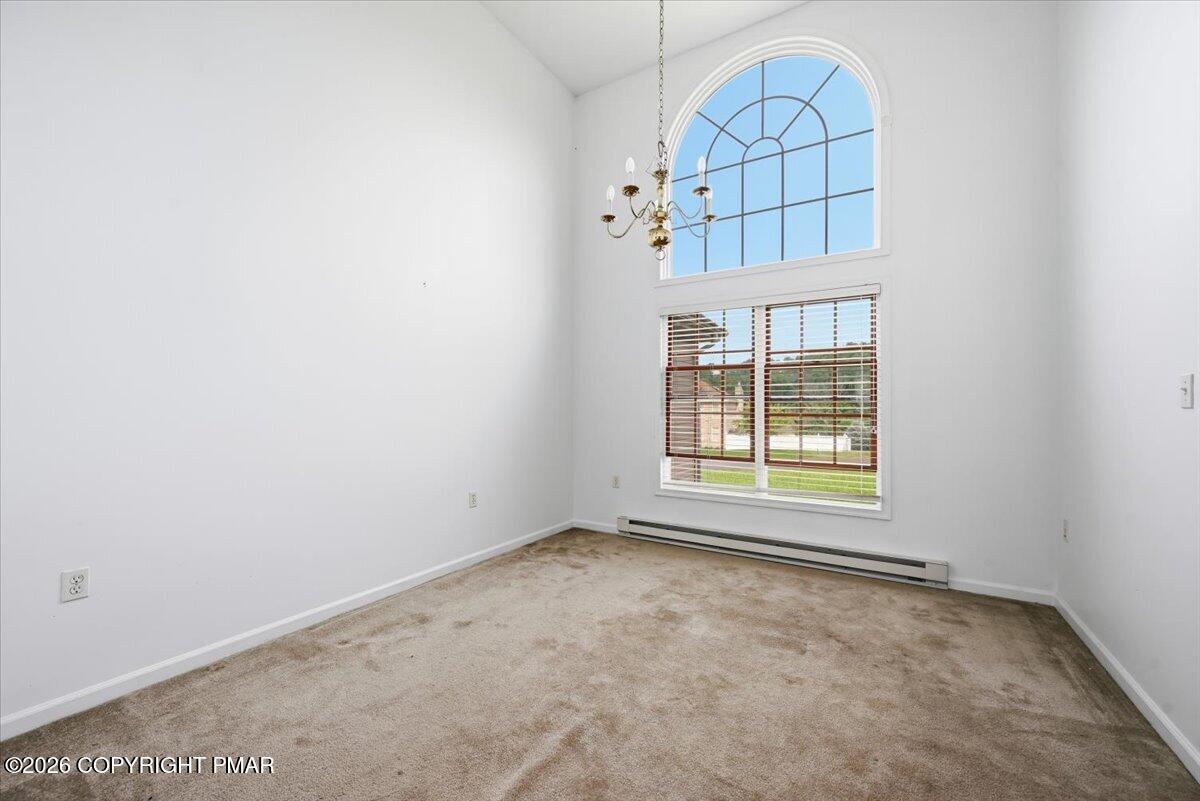 86 Northpark Drive E Property Photo 19