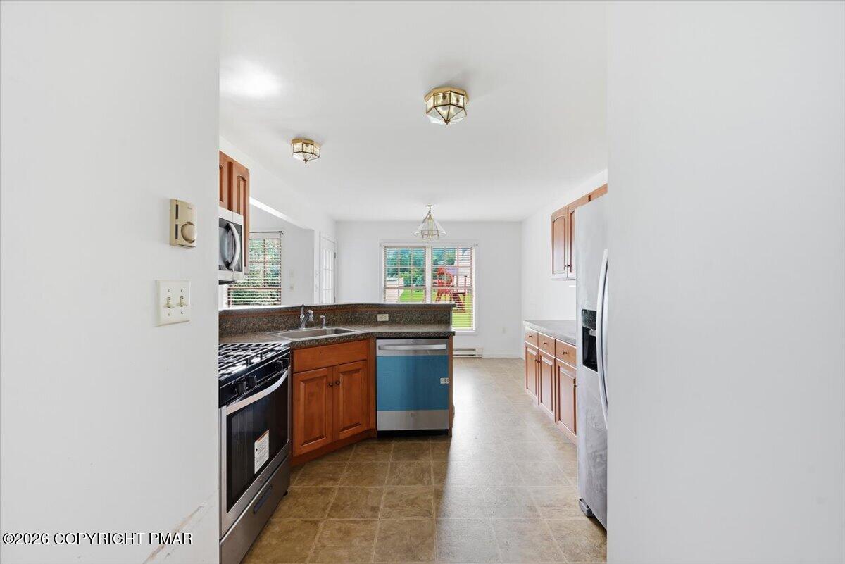 86 Northpark Drive E Property Photo 24