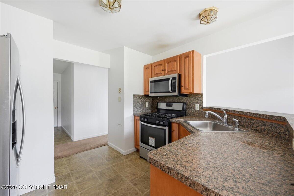 86 Northpark Drive E Property Photo 27