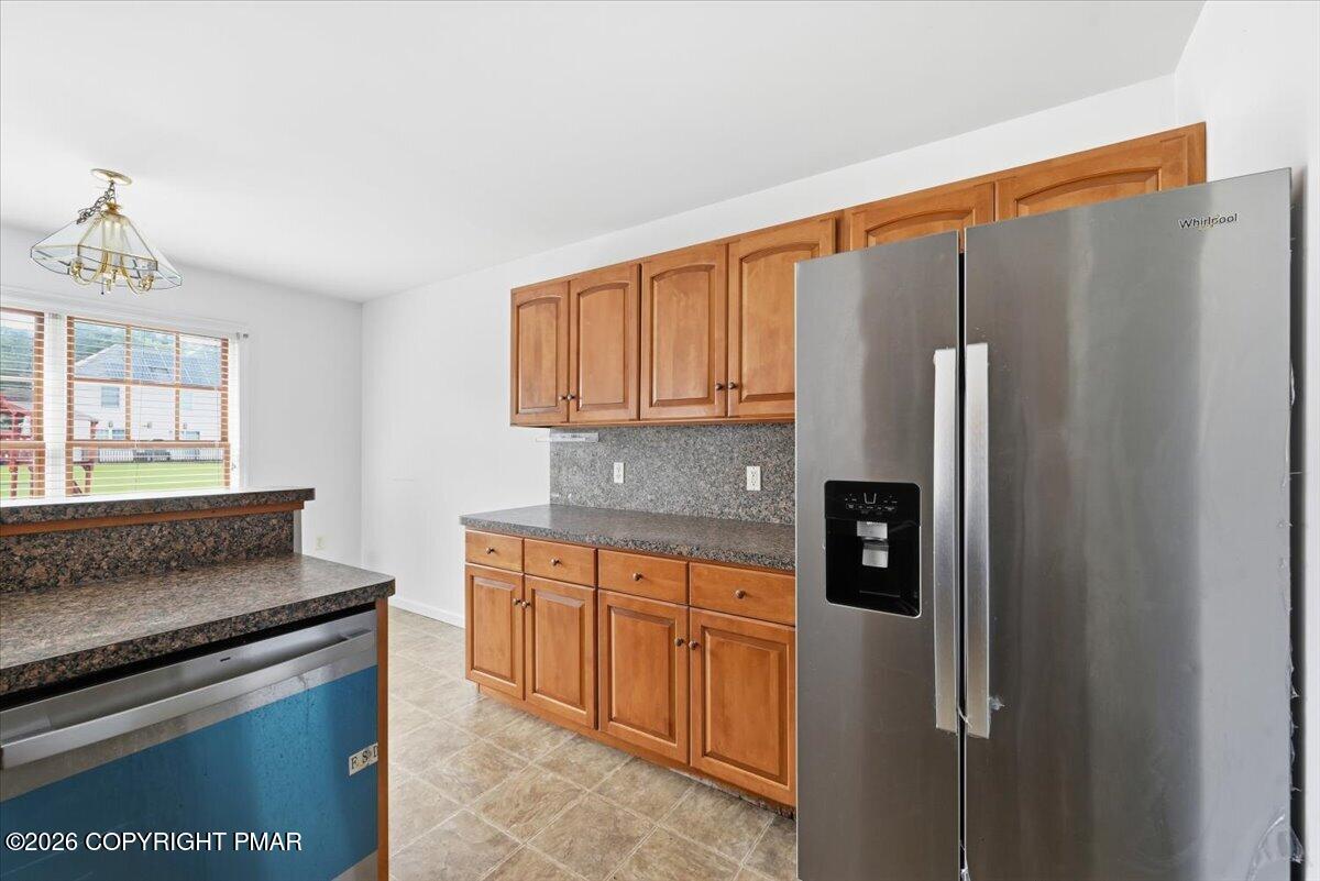86 Northpark Drive E Property Photo 29