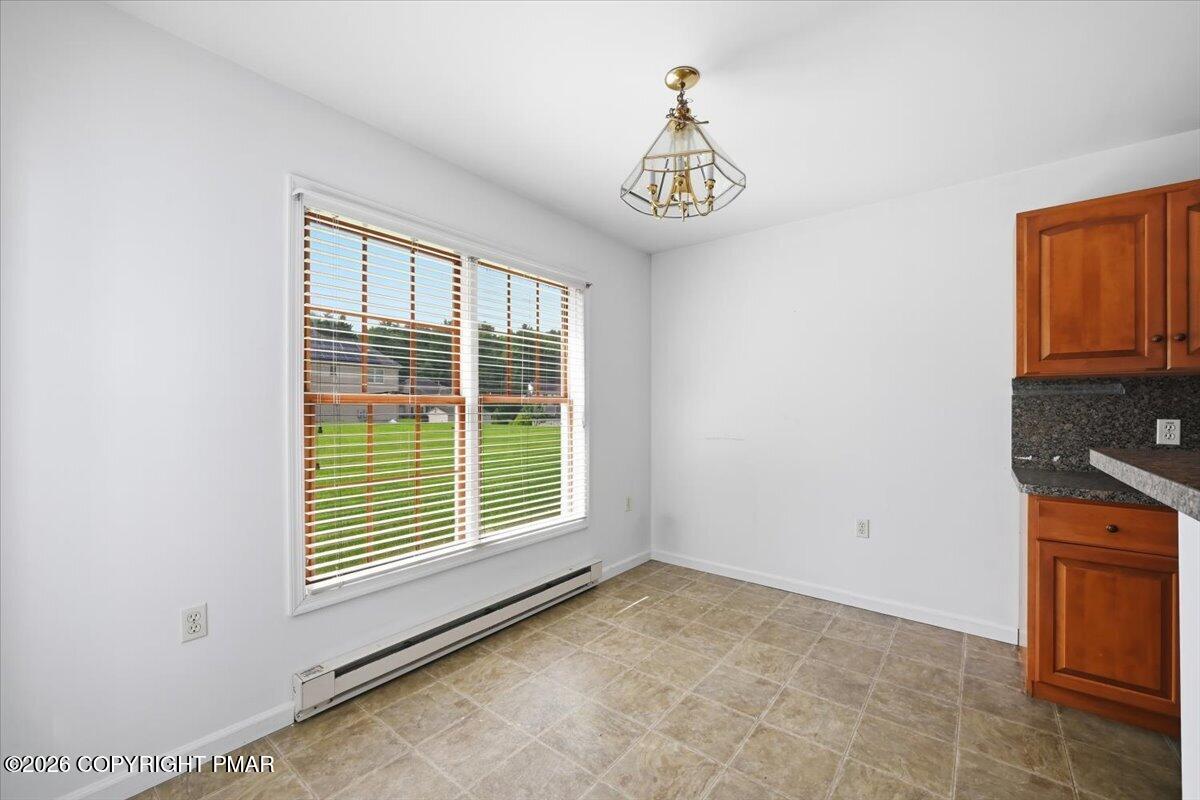 86 Northpark Drive E Property Photo 30