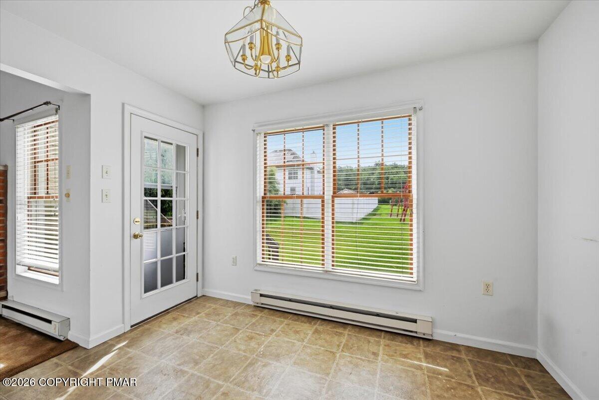 86 Northpark Drive E Property Photo 31
