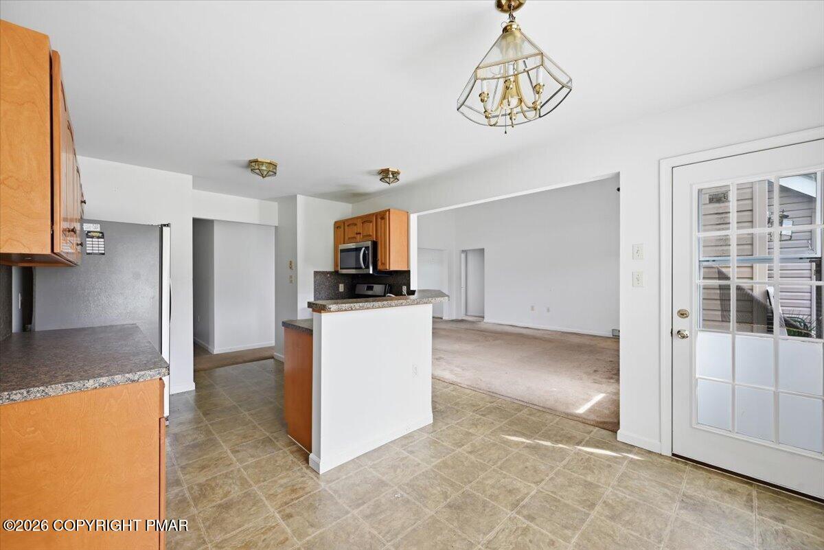 86 Northpark Drive E Property Photo 33