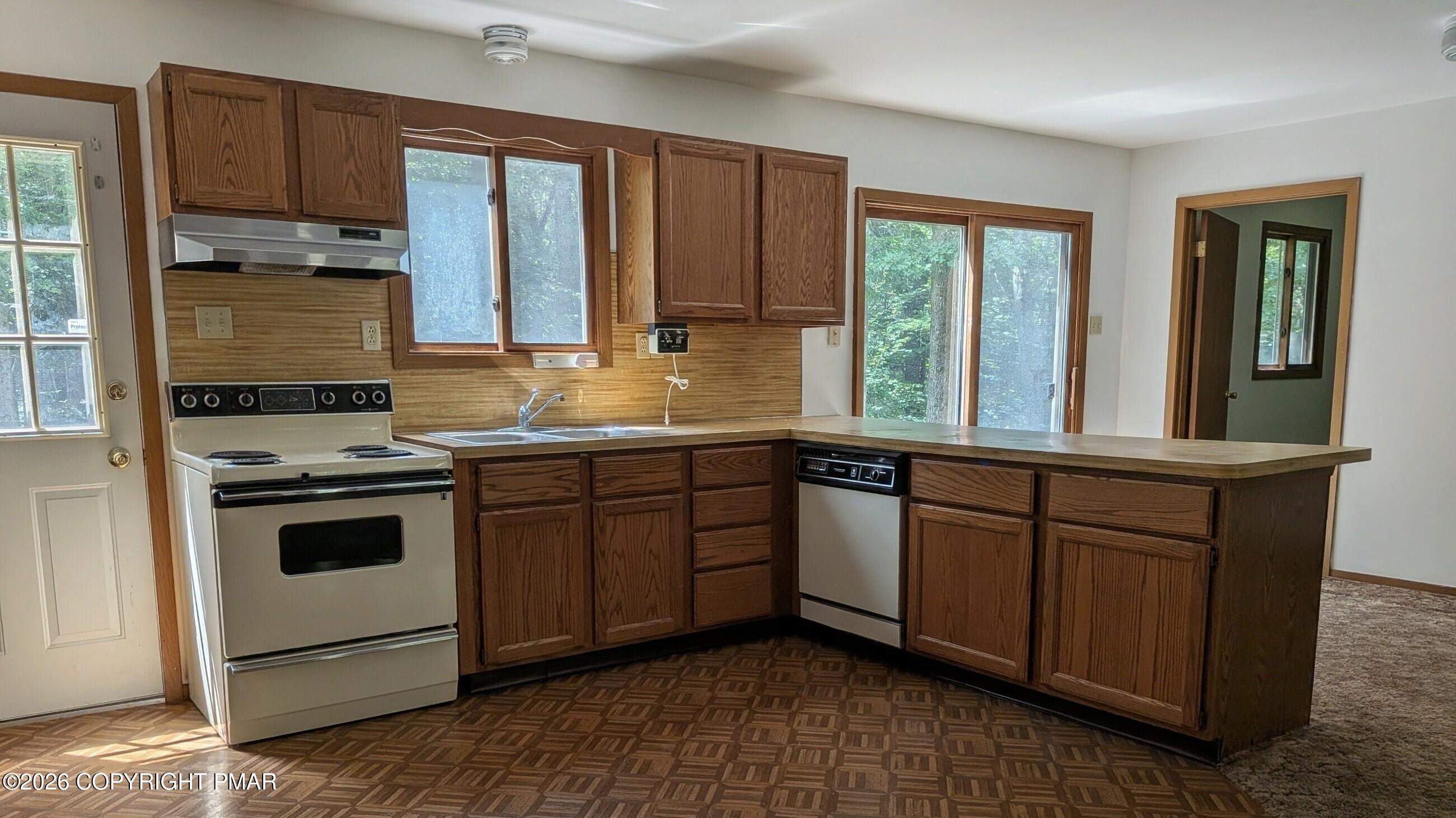 292 Cold Spring Drive Property Photo 7