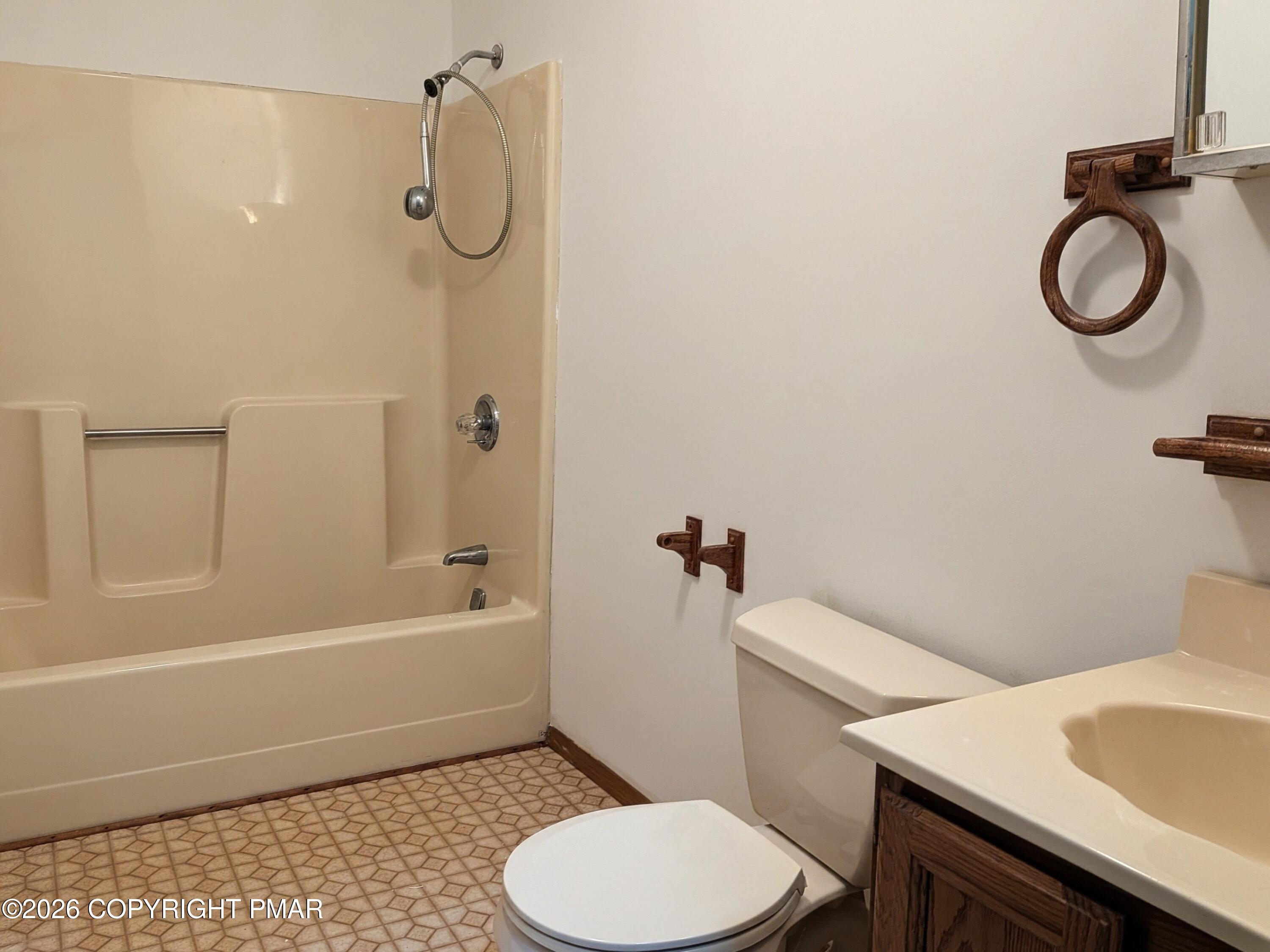 292 Cold Spring Drive Property Photo 19