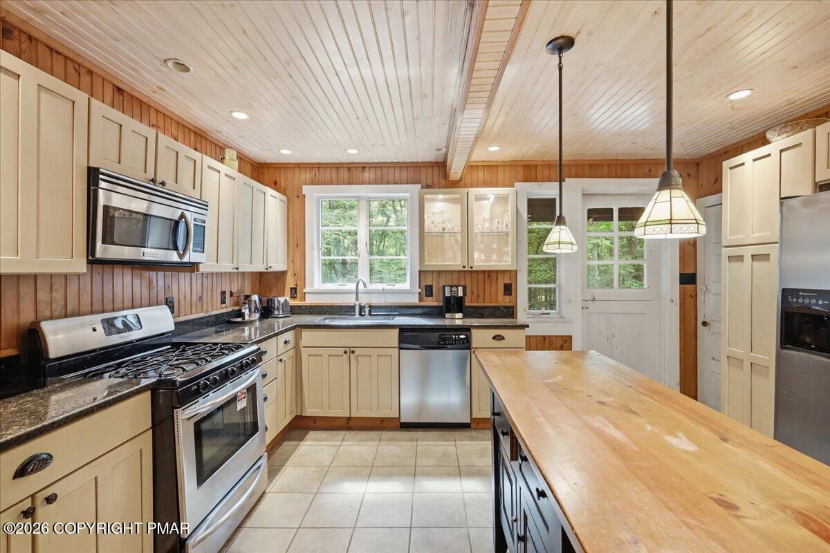 214 Goldenrod Lane Property Photo 16