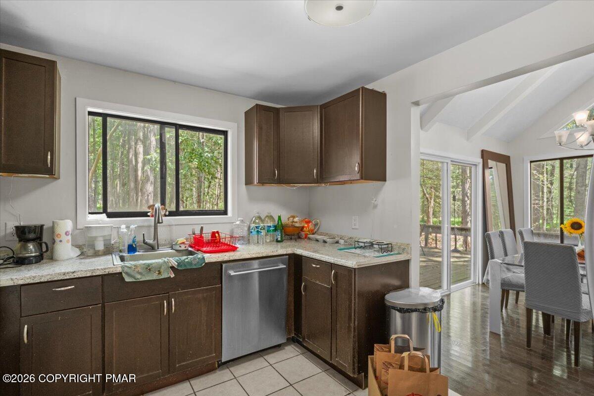 5211 Pioneer Trail Property Photo 8