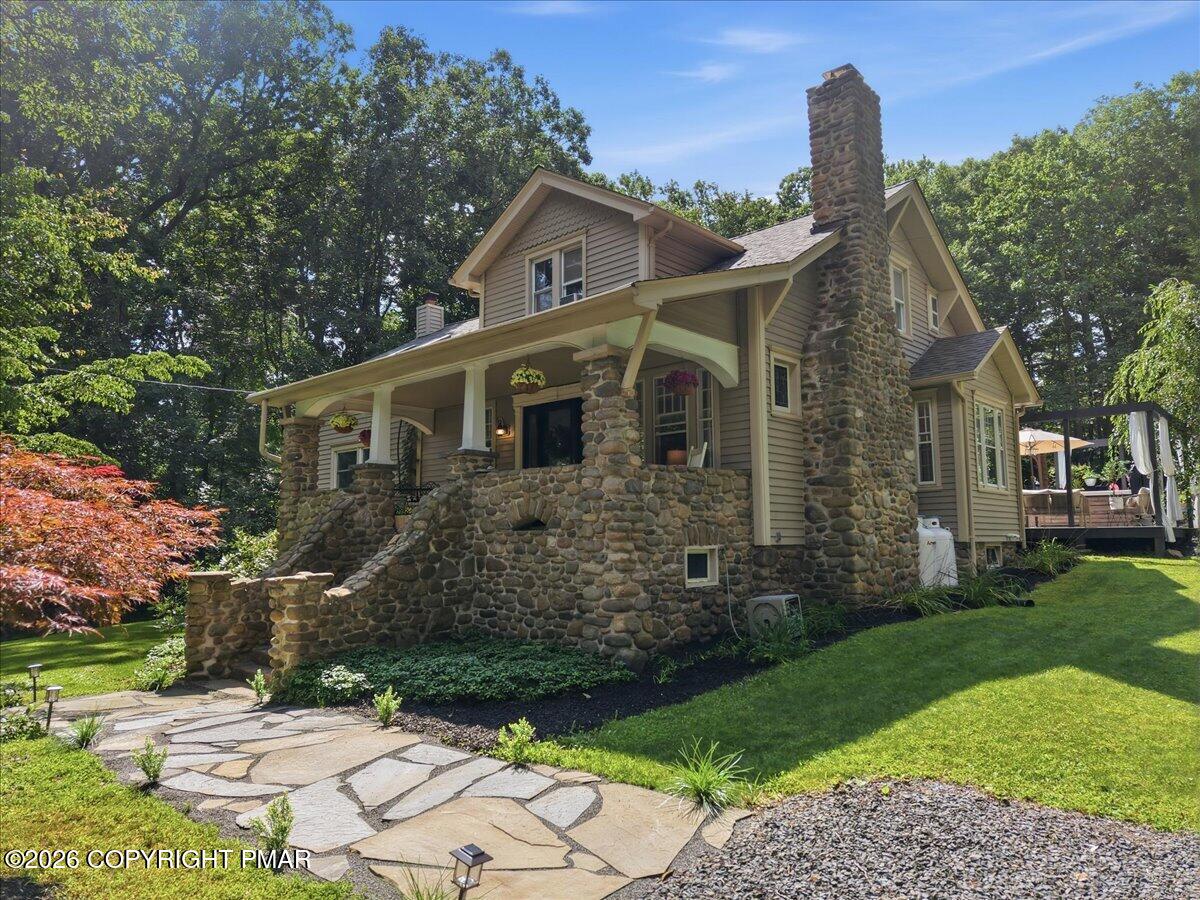 378 Babbling Brook Road Property Photo 8