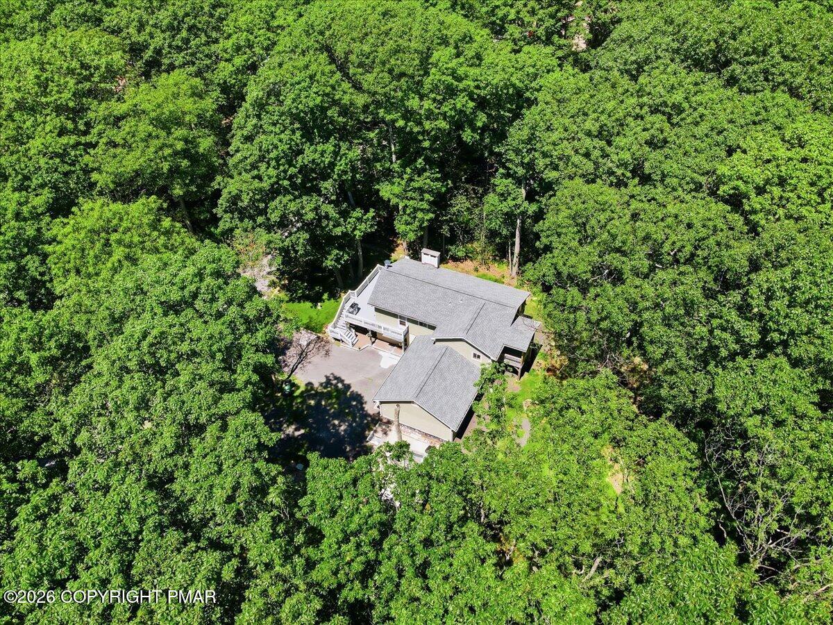 1055 Hunter Drive Property Photo 14