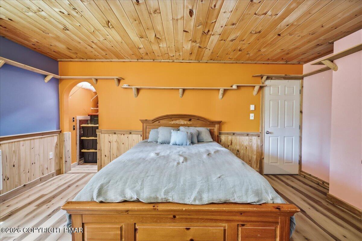 1055 Hunter Drive Property Photo 29