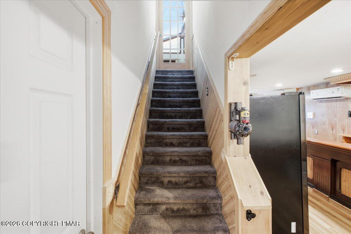 1055 Hunter Drive Property Photo 39