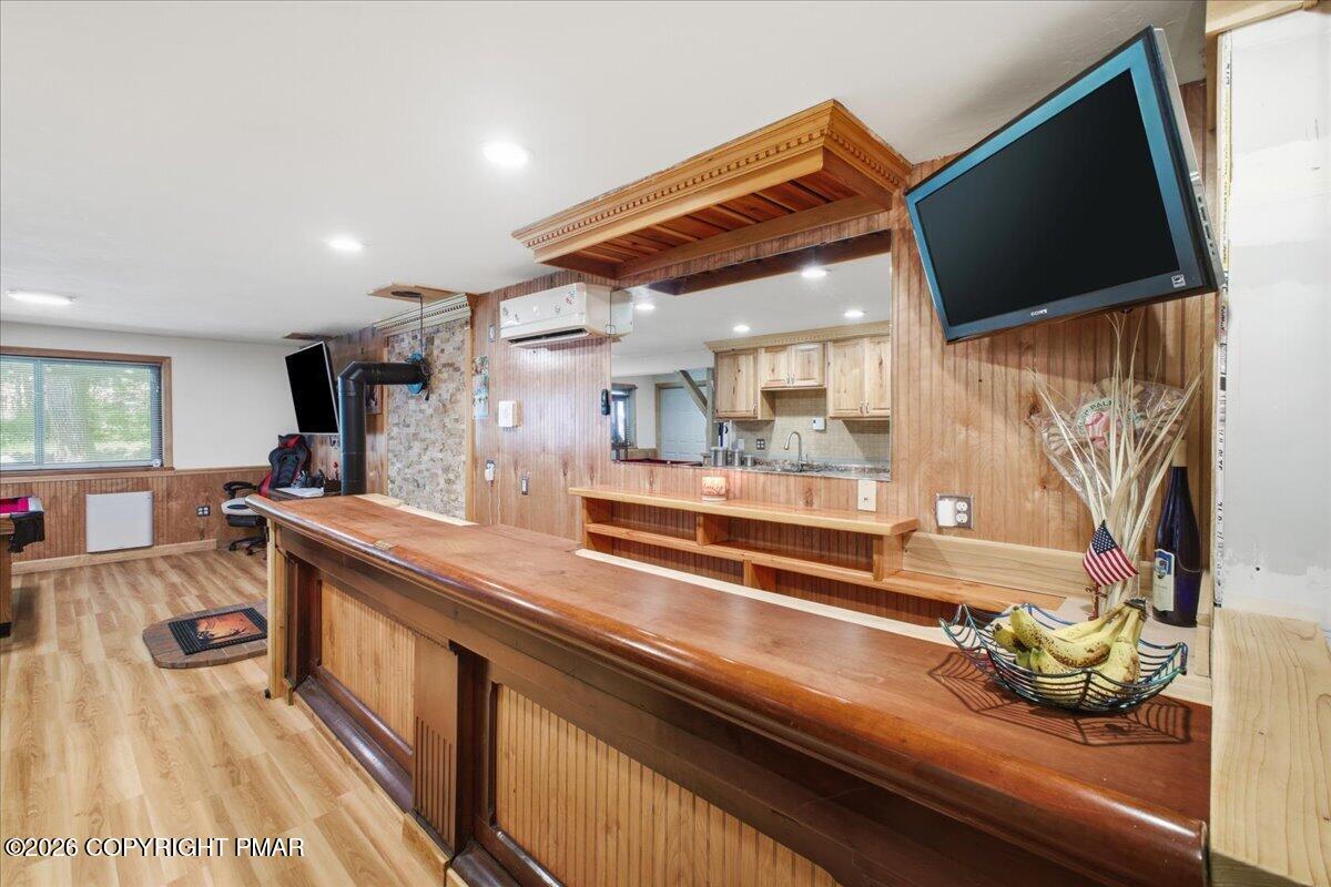 1055 Hunter Drive Property Photo 43