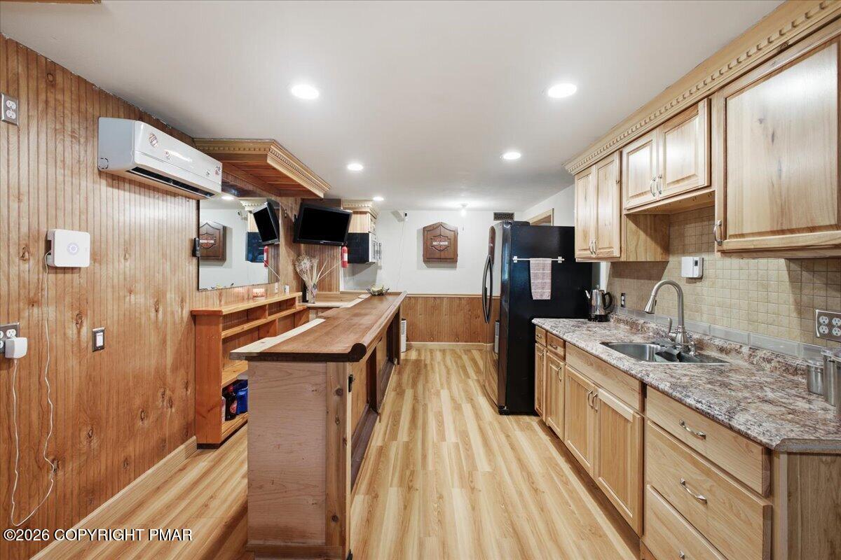 1055 Hunter Drive Property Photo 44