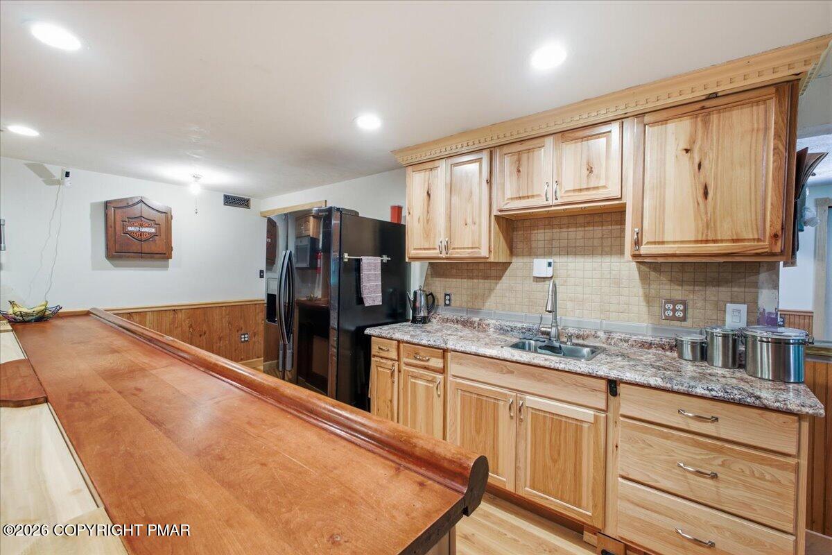1055 Hunter Drive Property Photo 45