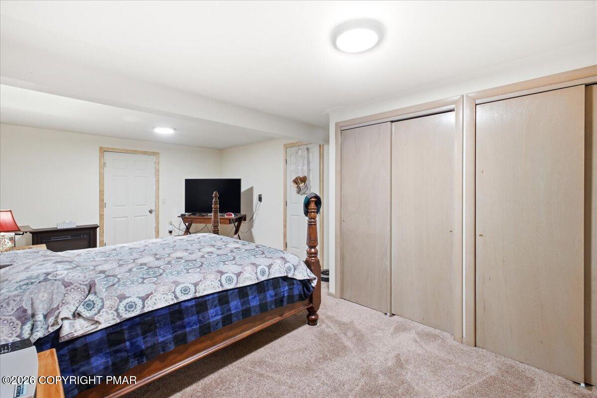 1055 Hunter Drive Property Photo 48