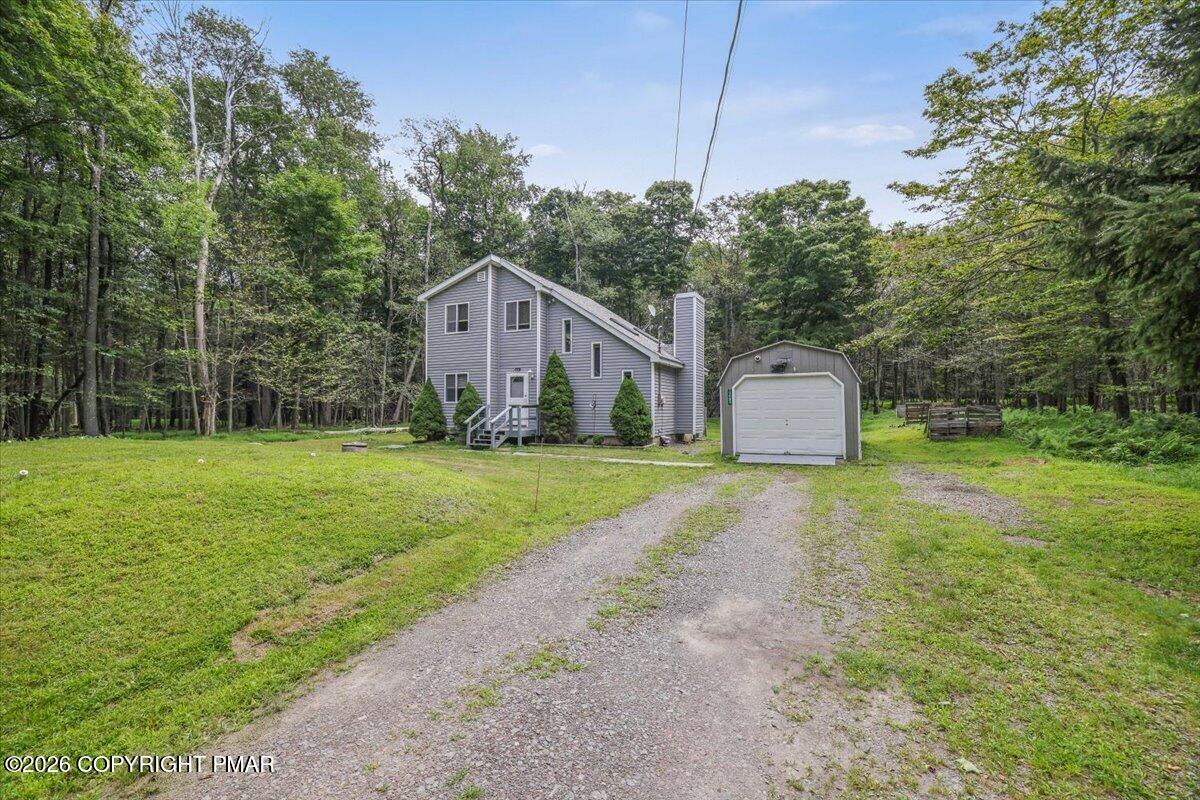 1065 Breezewood Drive Property Photo 3