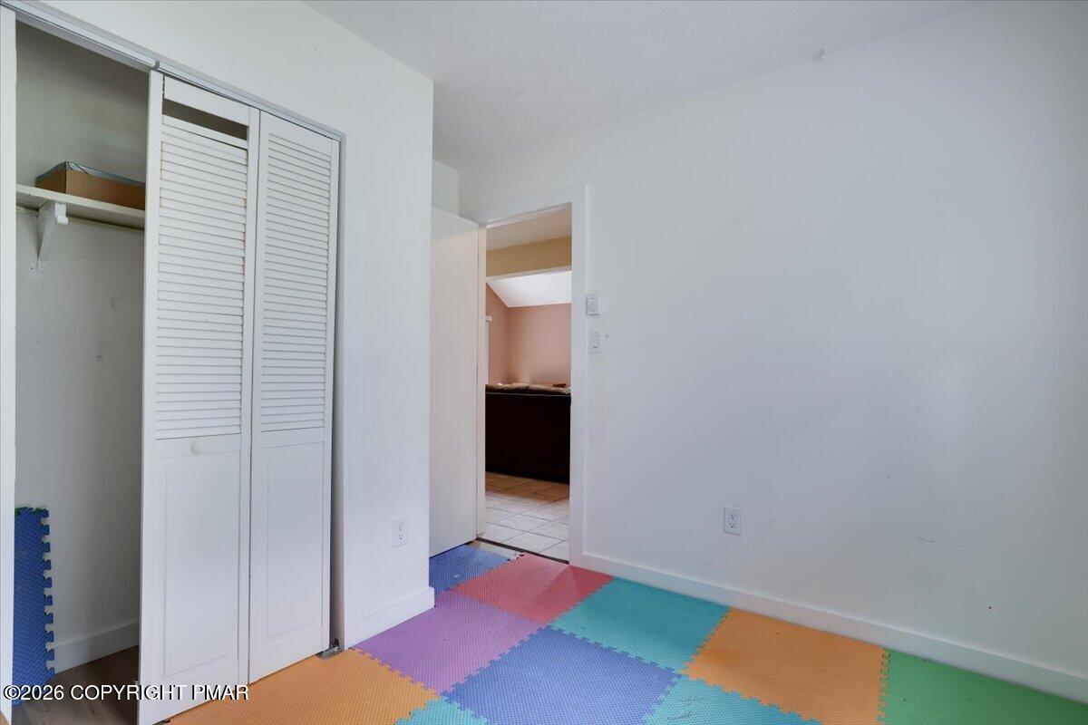 1065 Breezewood Drive Property Photo 11