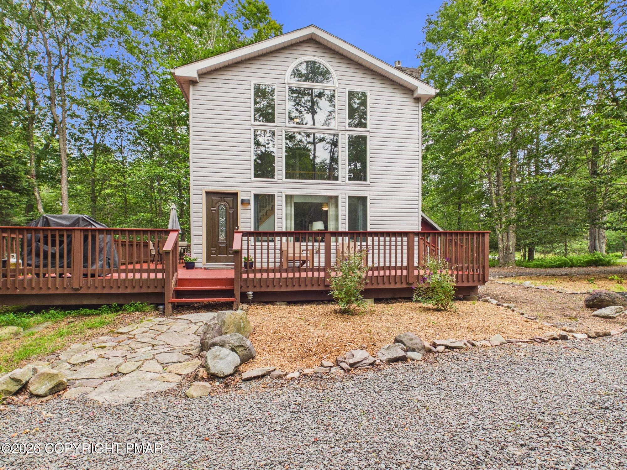 312 Outer Drive Property Photo 1