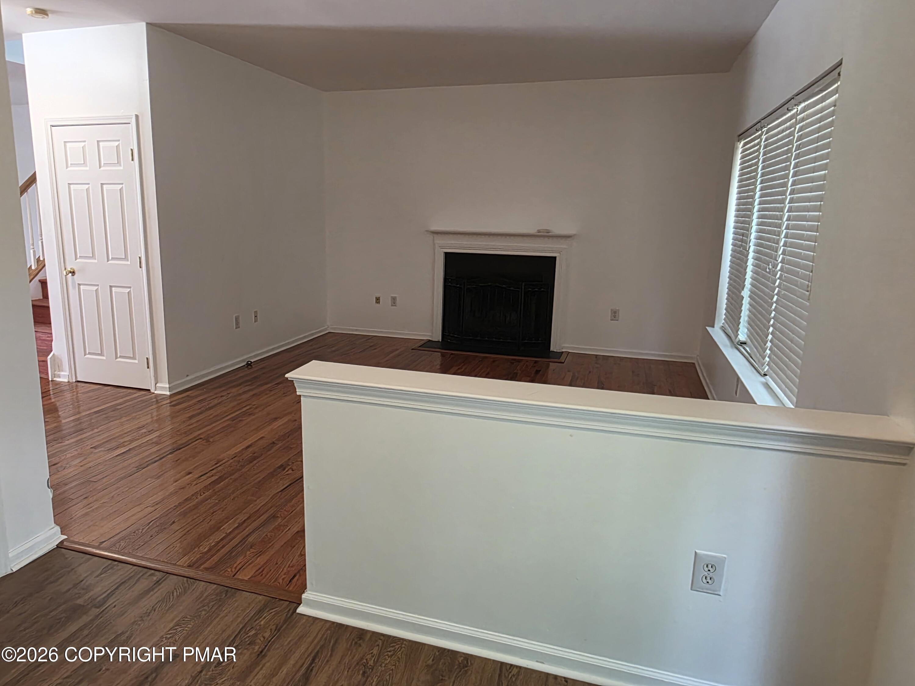 1027 Dorset Drive Property Photo 5