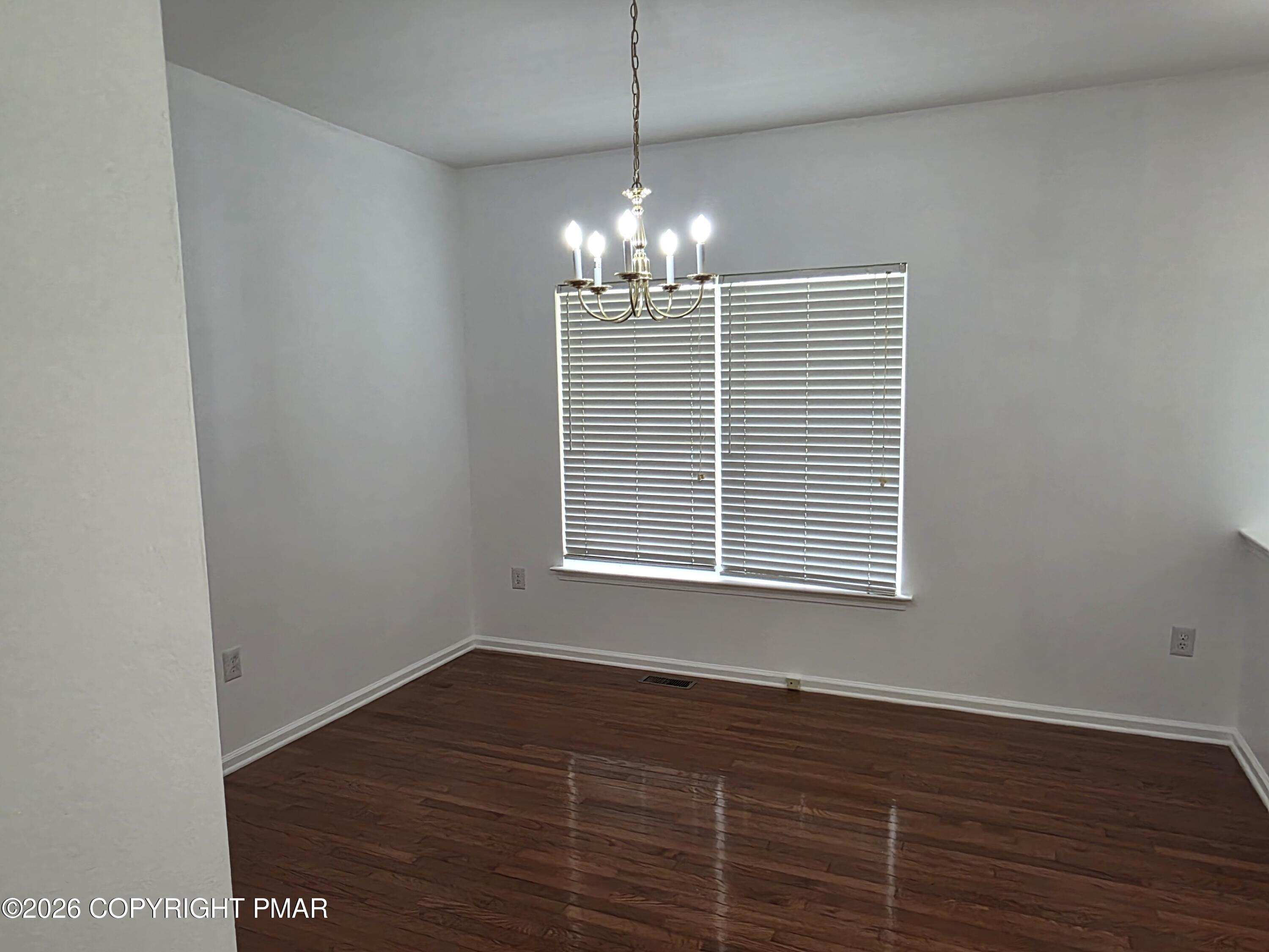 1027 Dorset Drive Property Photo 14