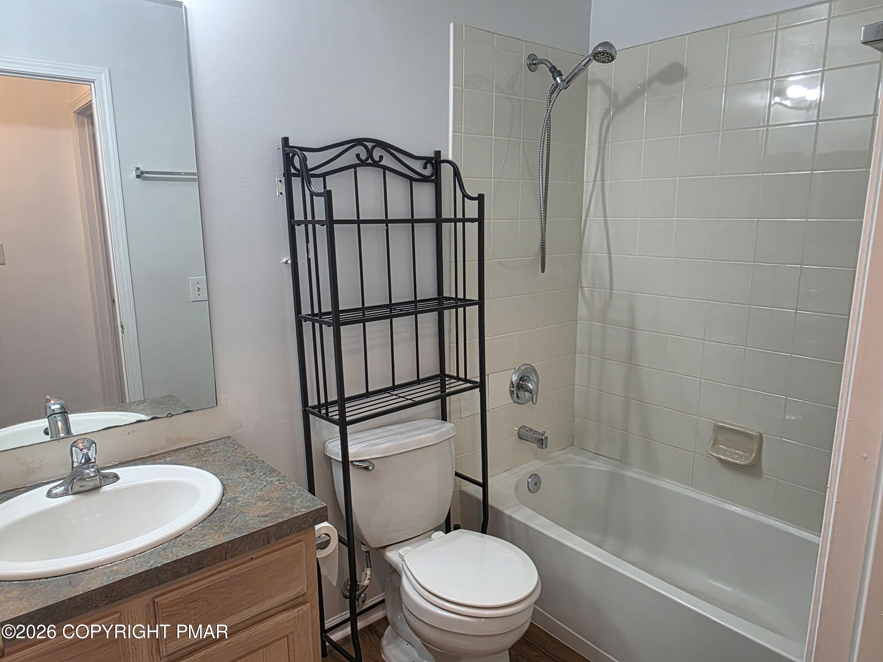 1027 Dorset Drive Property Photo 20