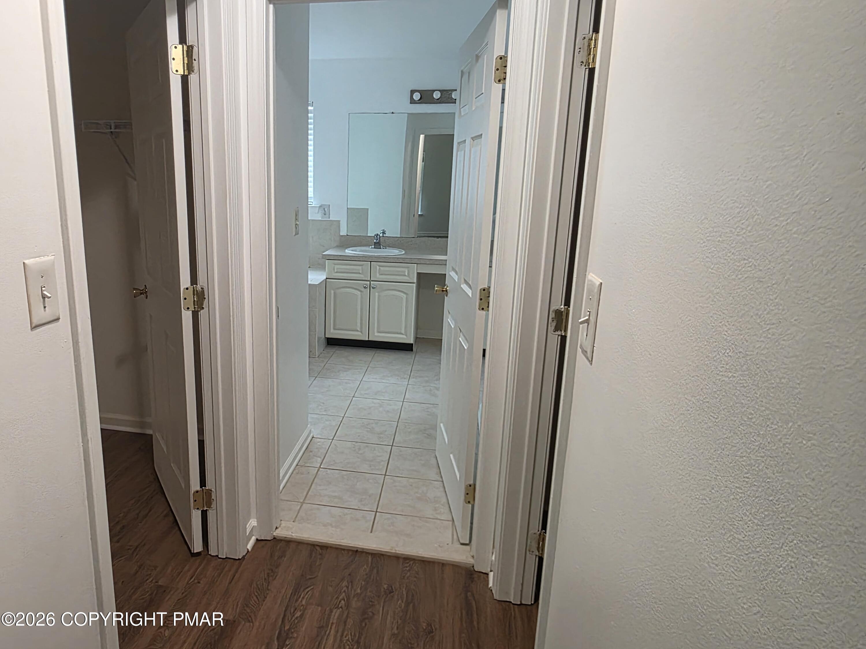 1027 Dorset Drive Property Photo 27