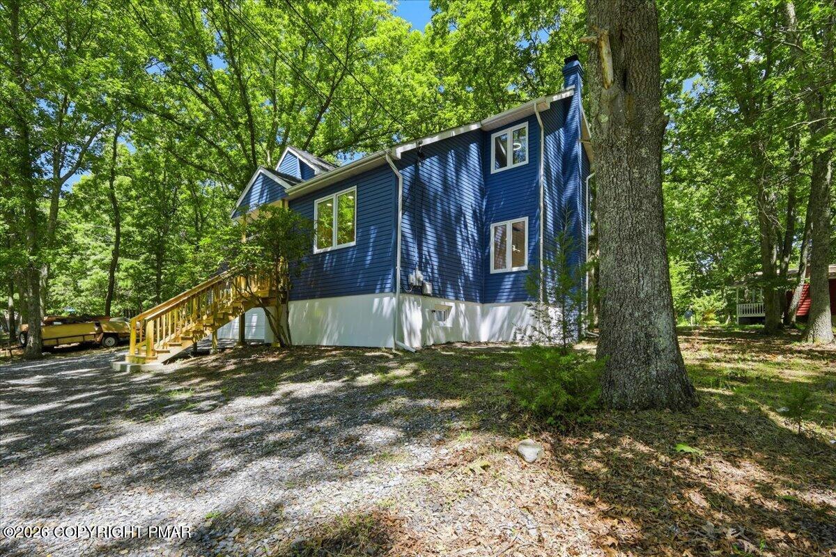 47 Hilltop Circle Property Photo 5