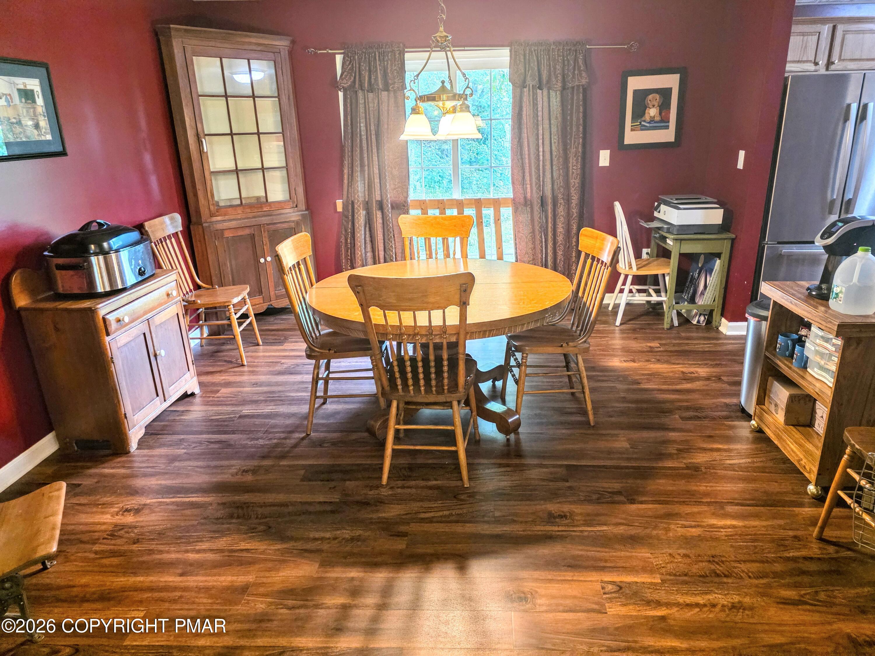 1145 Stagecoach Road W Property Photo 6