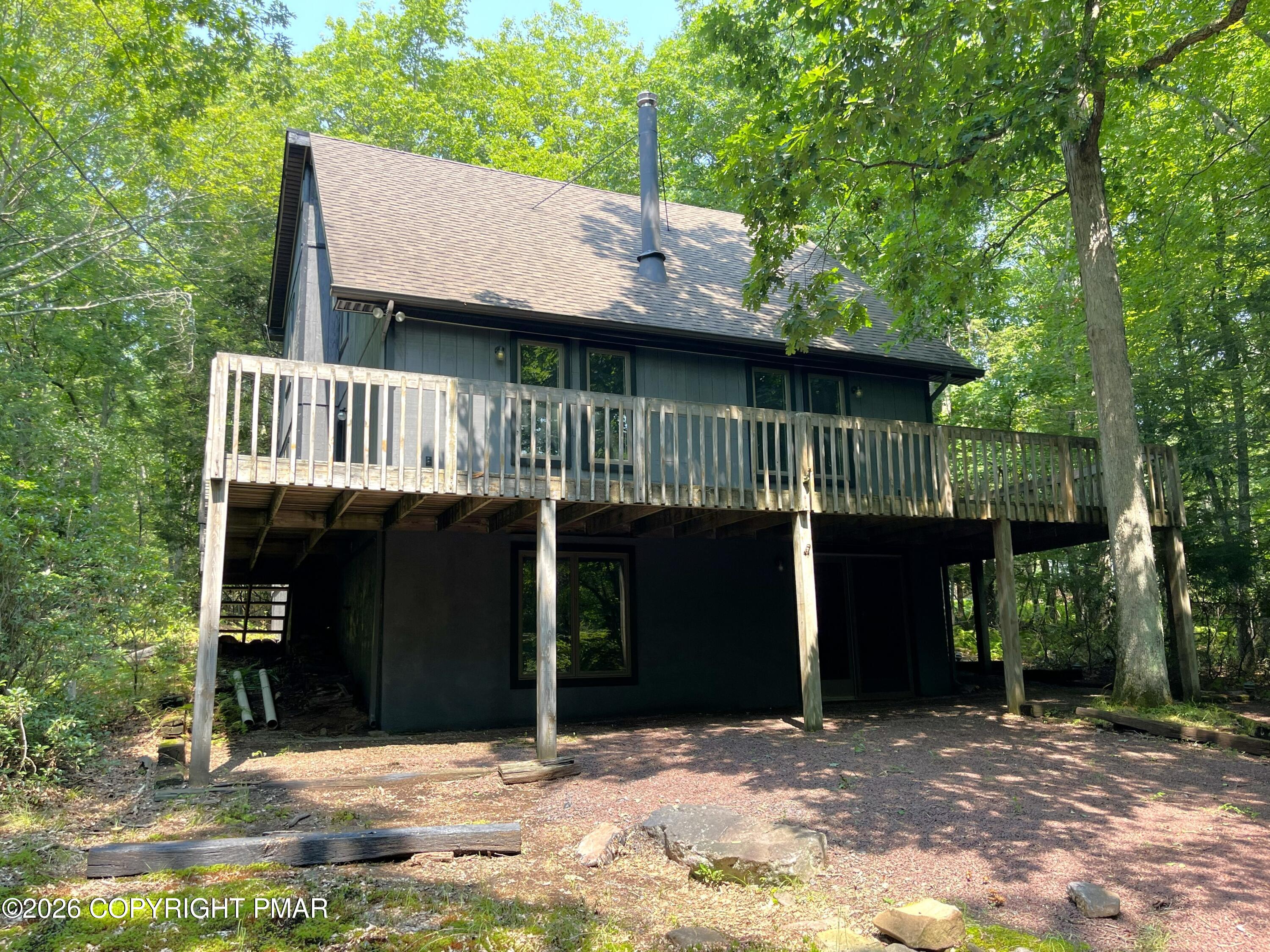 68 Recreation Drive Property Photo 1