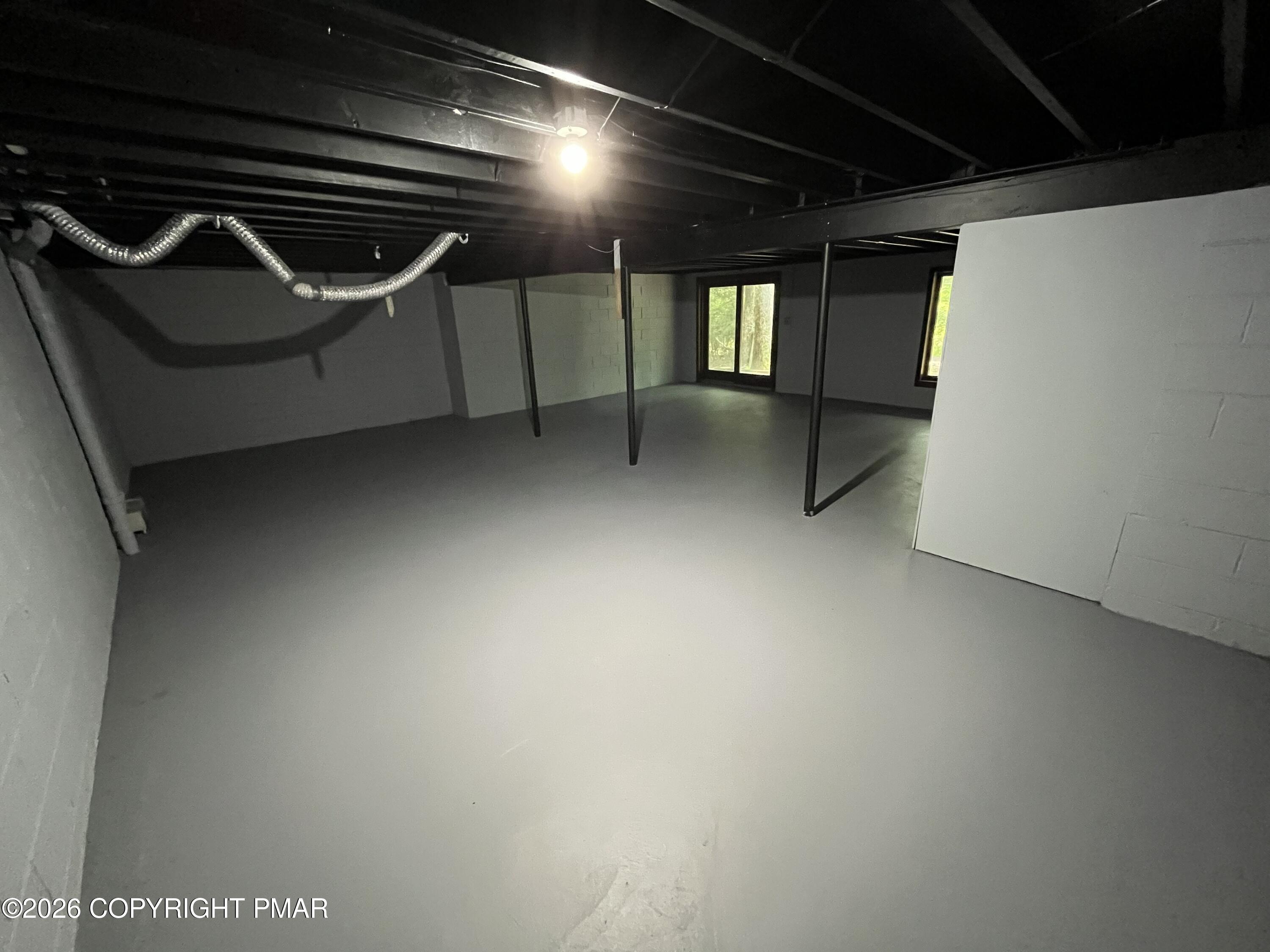 68 Recreation Drive Property Photo 6