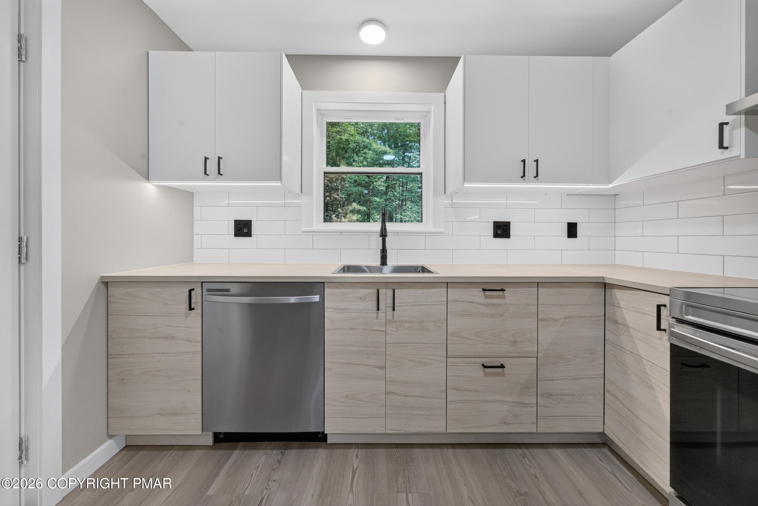 3124 Leisure Drive Property Photo 8