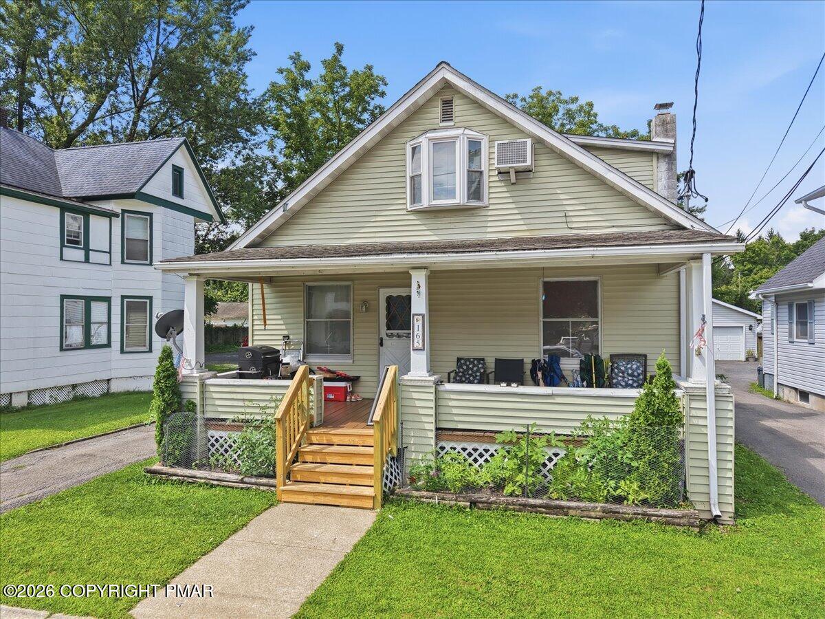 165 Elizabeth Street Property Photo 4
