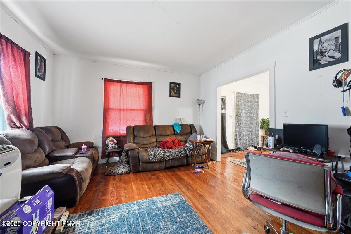 165 Elizabeth Street Property Photo 9