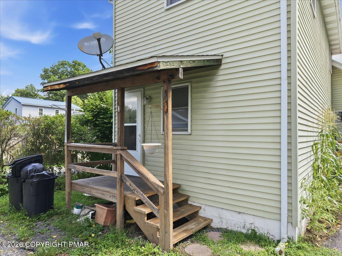 165 Elizabeth Street Property Photo 45