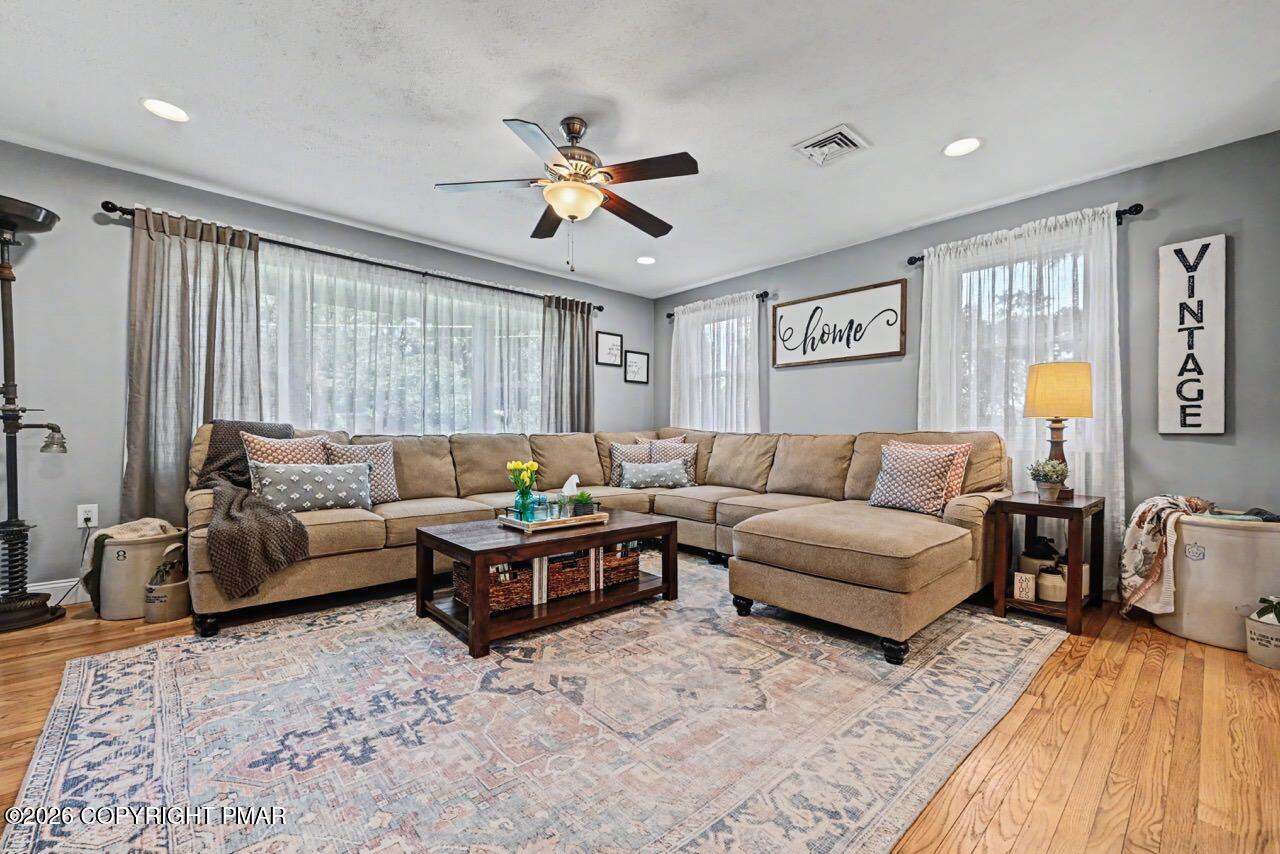 206 Lancelot Drive Property Photo 7