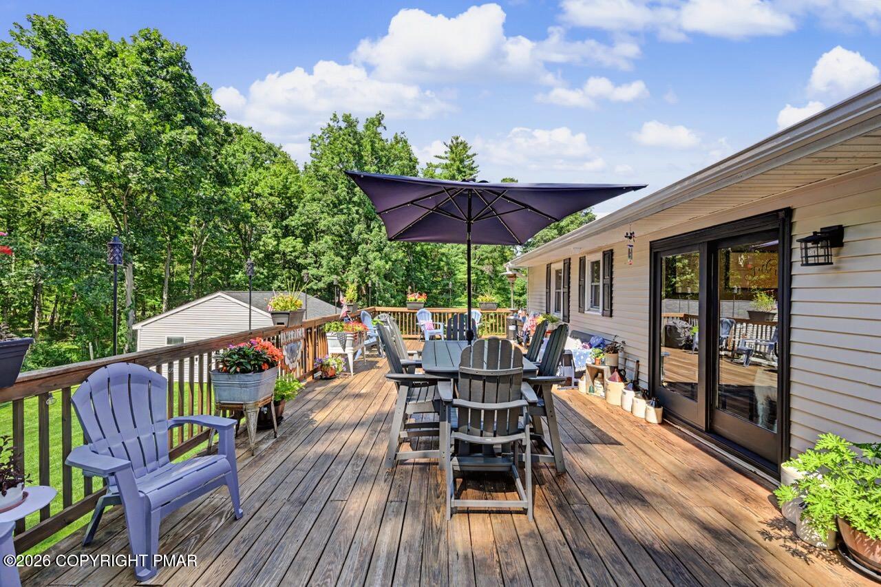 206 Lancelot Drive Property Photo 48