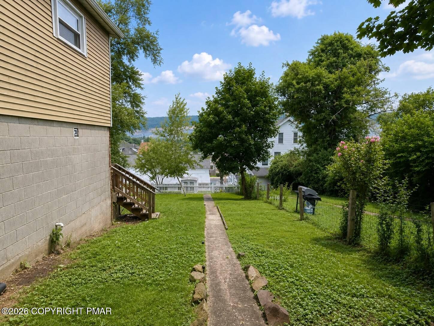 331 W Water Street Property Photo 18