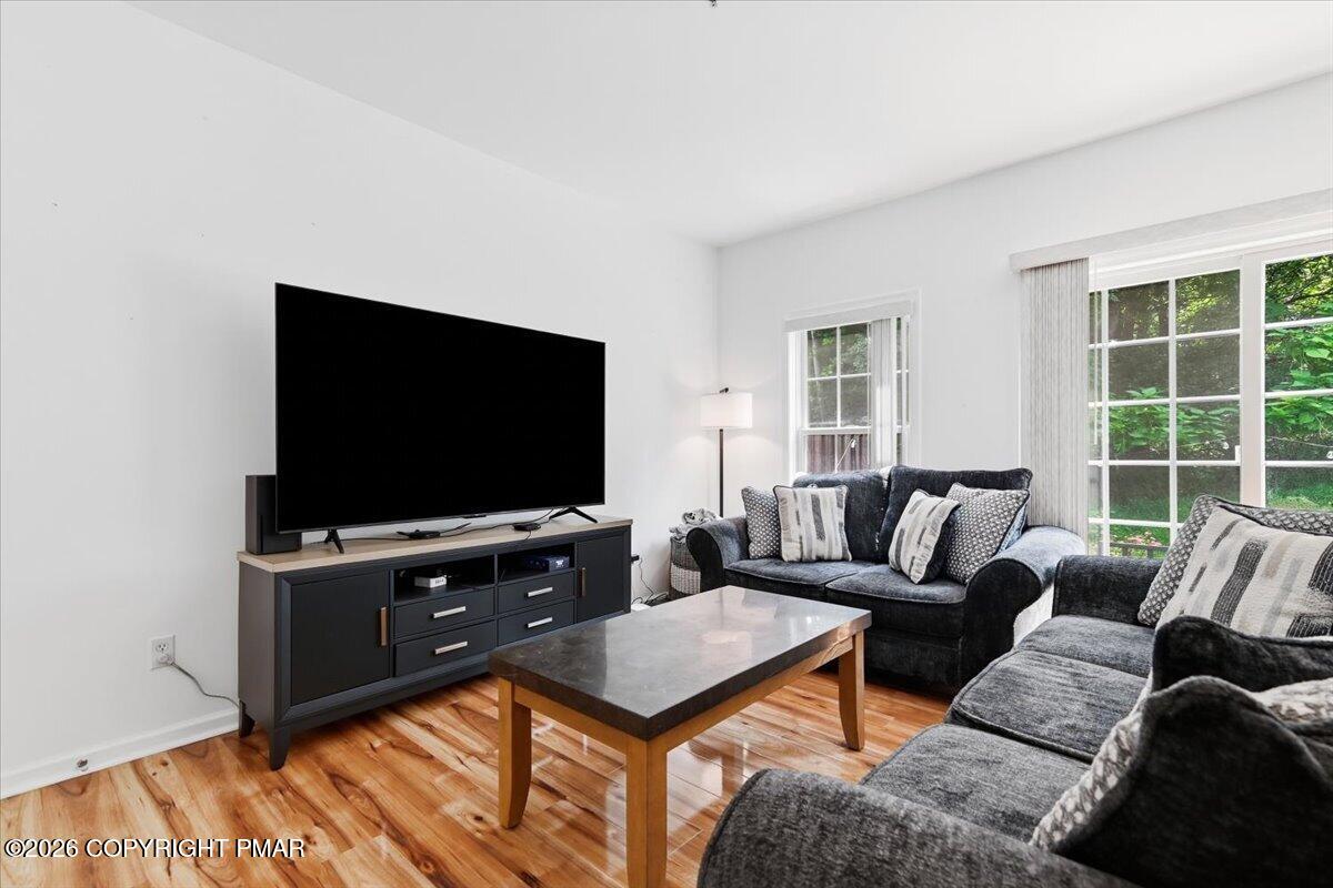 7 Oak Leaf Lane Property Photo 15