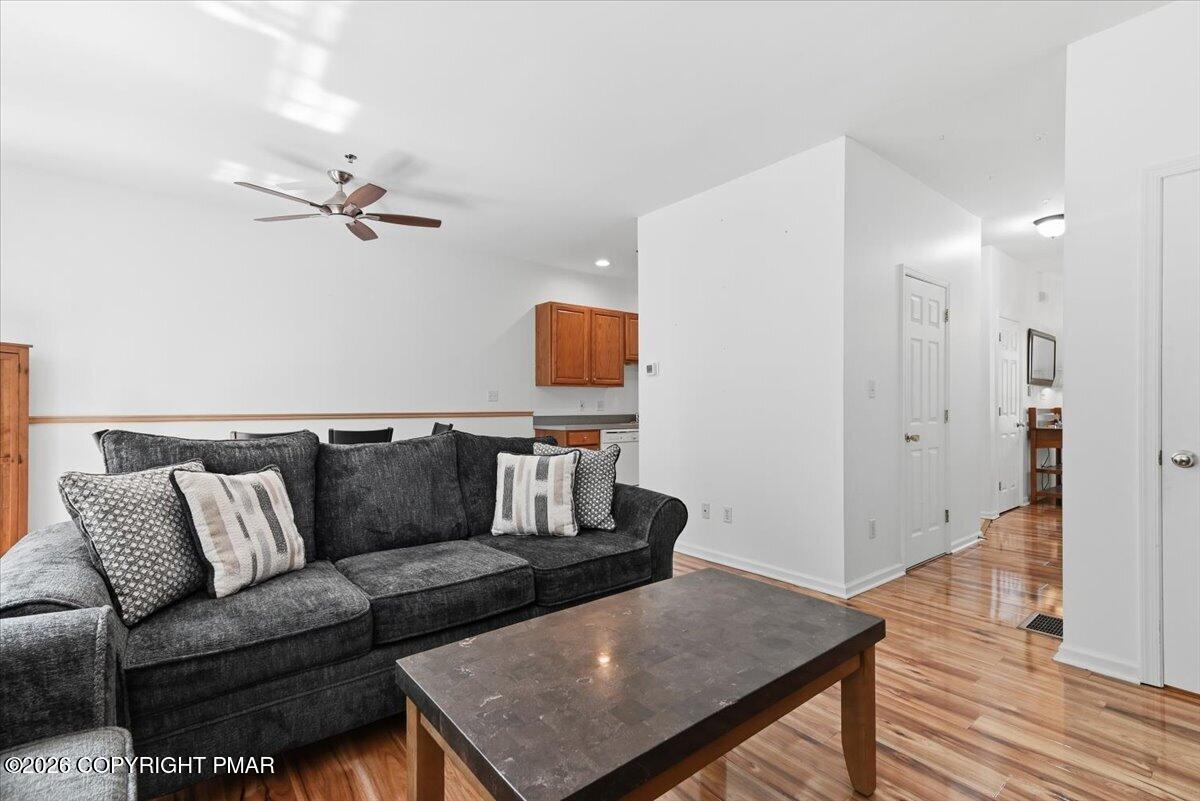7 Oak Leaf Lane Property Photo 17
