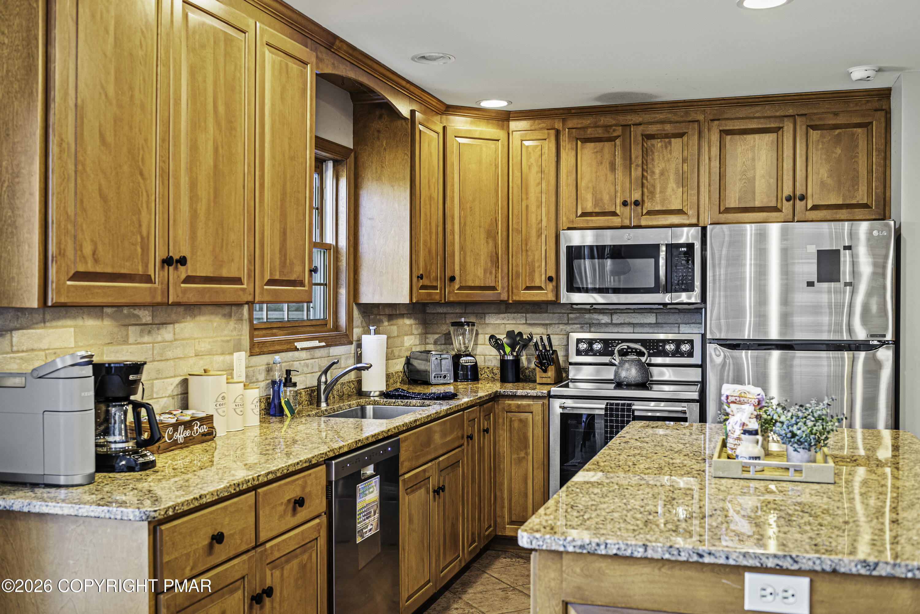 125 English Ivy Court Property Photo 7
