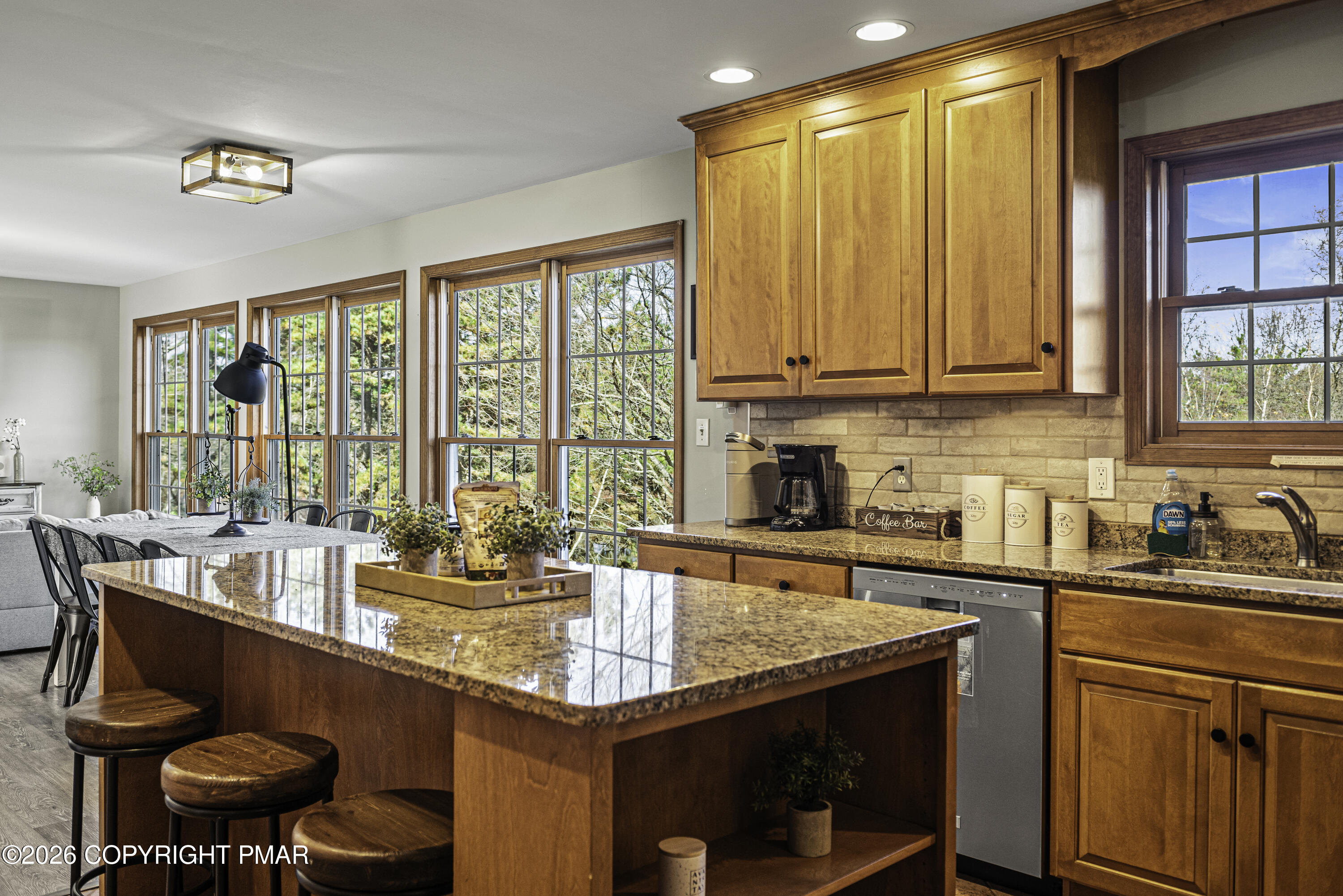 125 English Ivy Court Property Photo 8