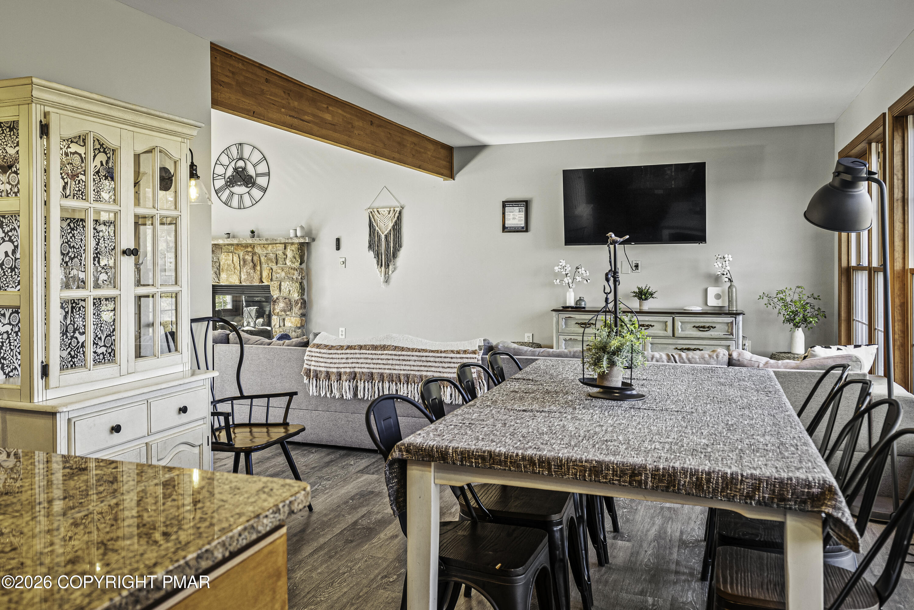125 English Ivy Court Property Photo 9