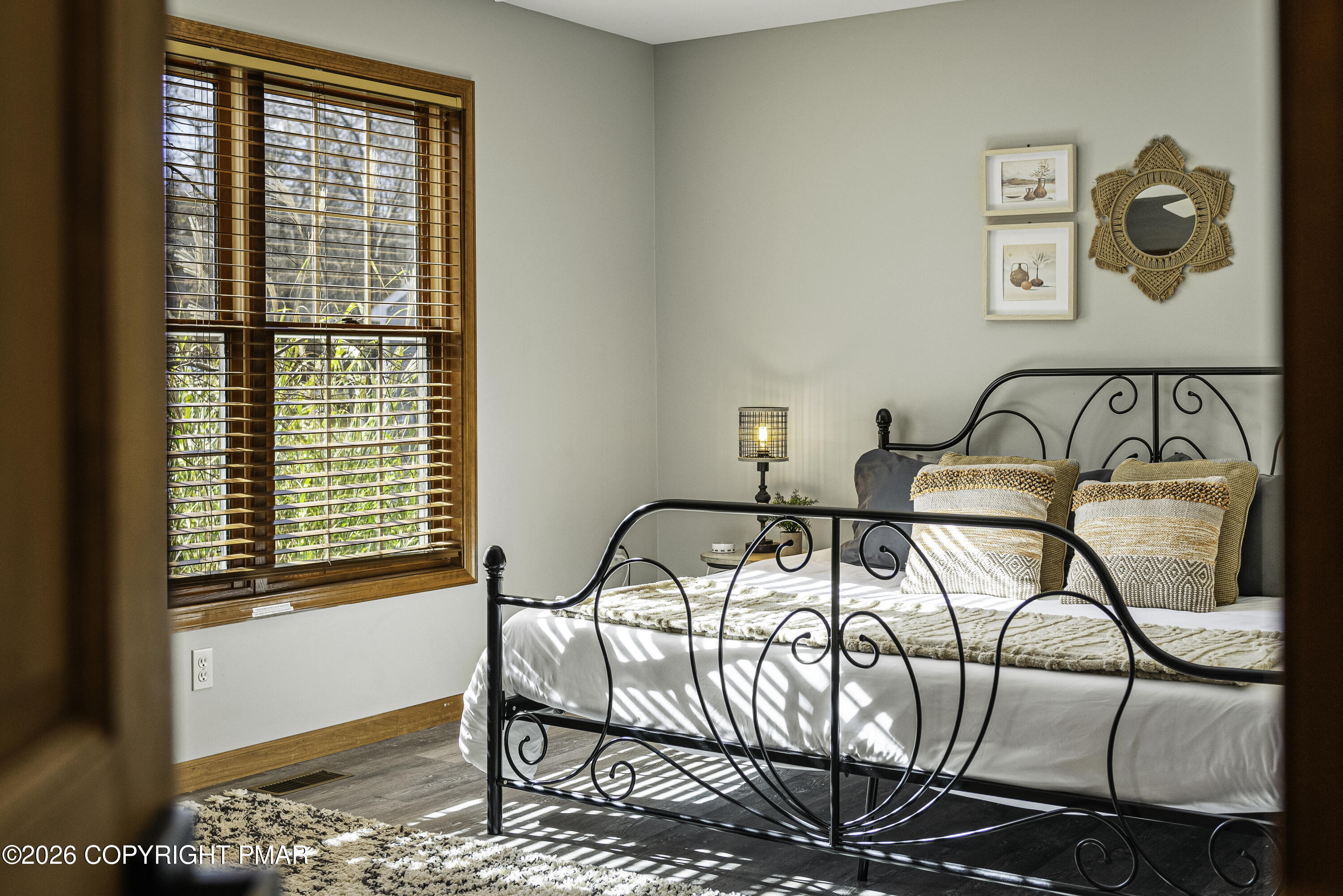 125 English Ivy Court Property Photo 19