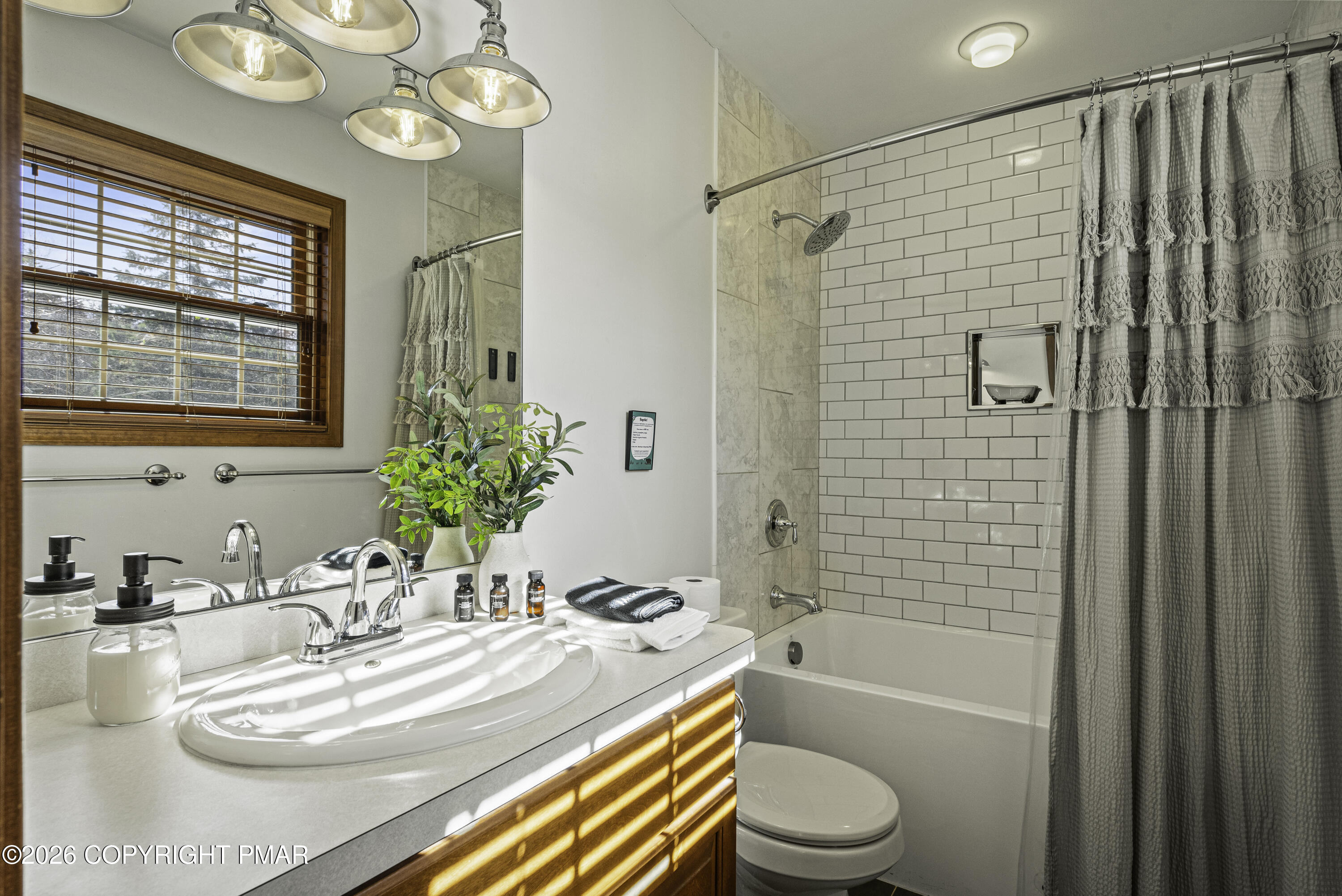 125 English Ivy Court Property Photo 21