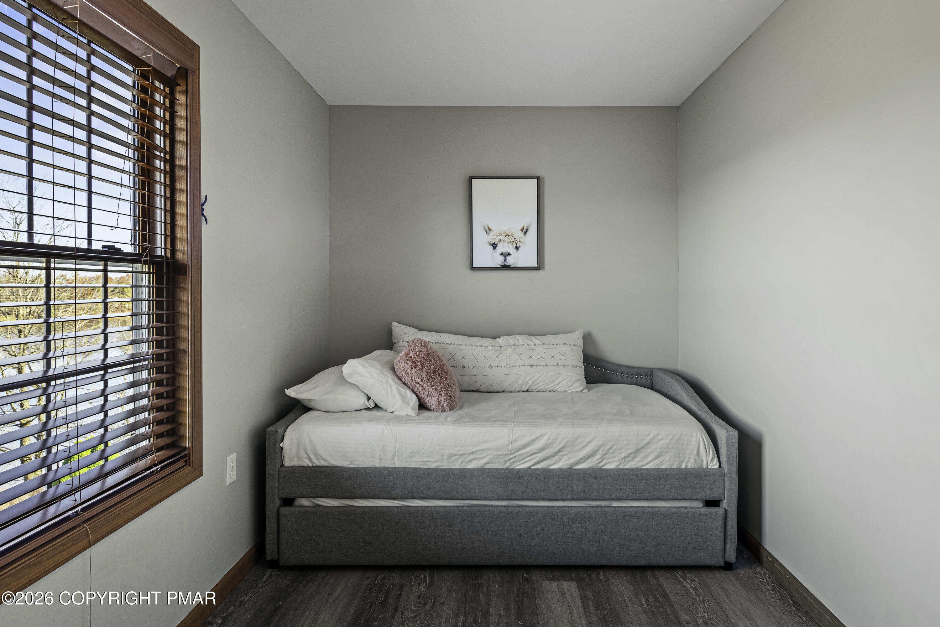 125 English Ivy Court Property Photo 26