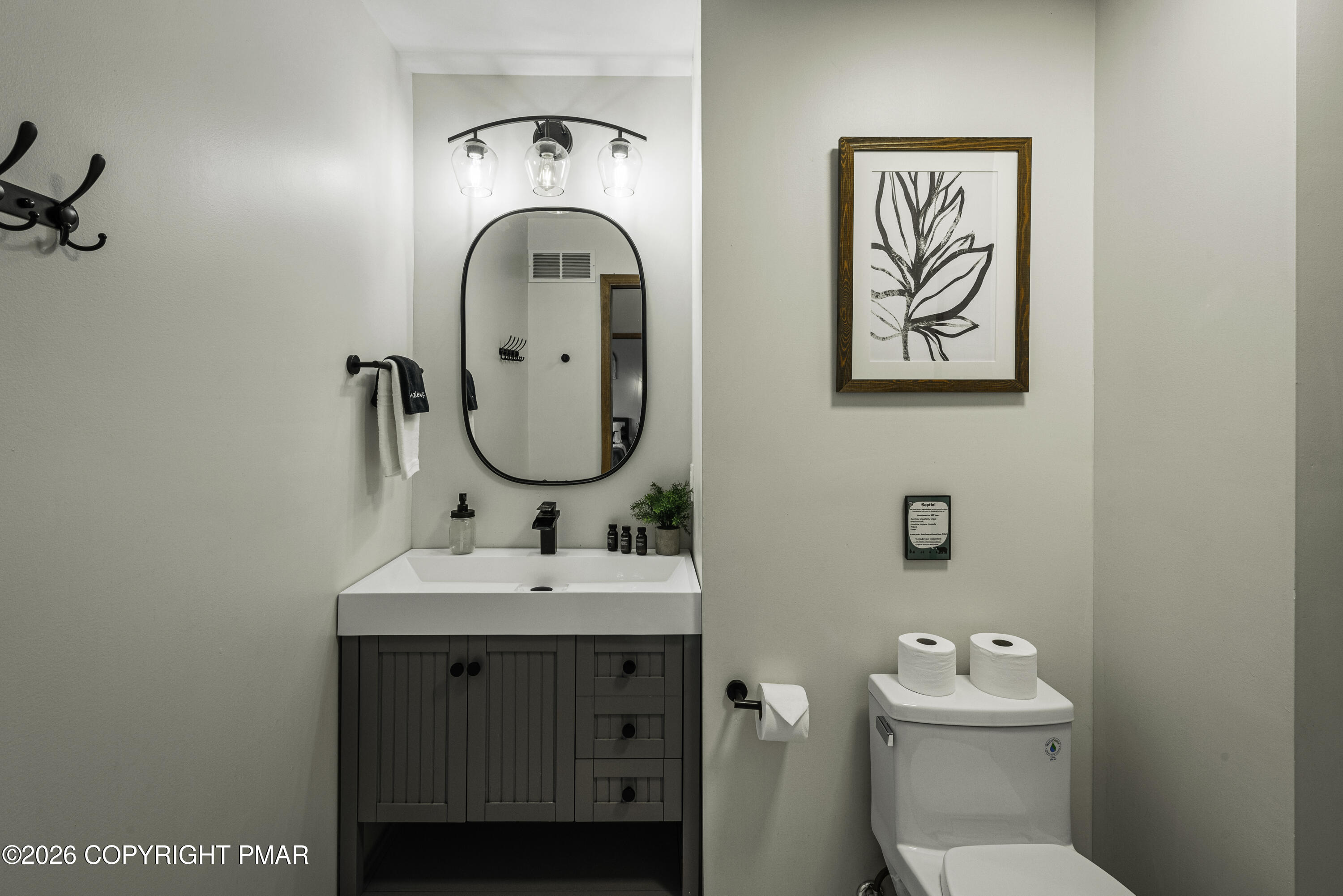 125 English Ivy Court Property Photo 28