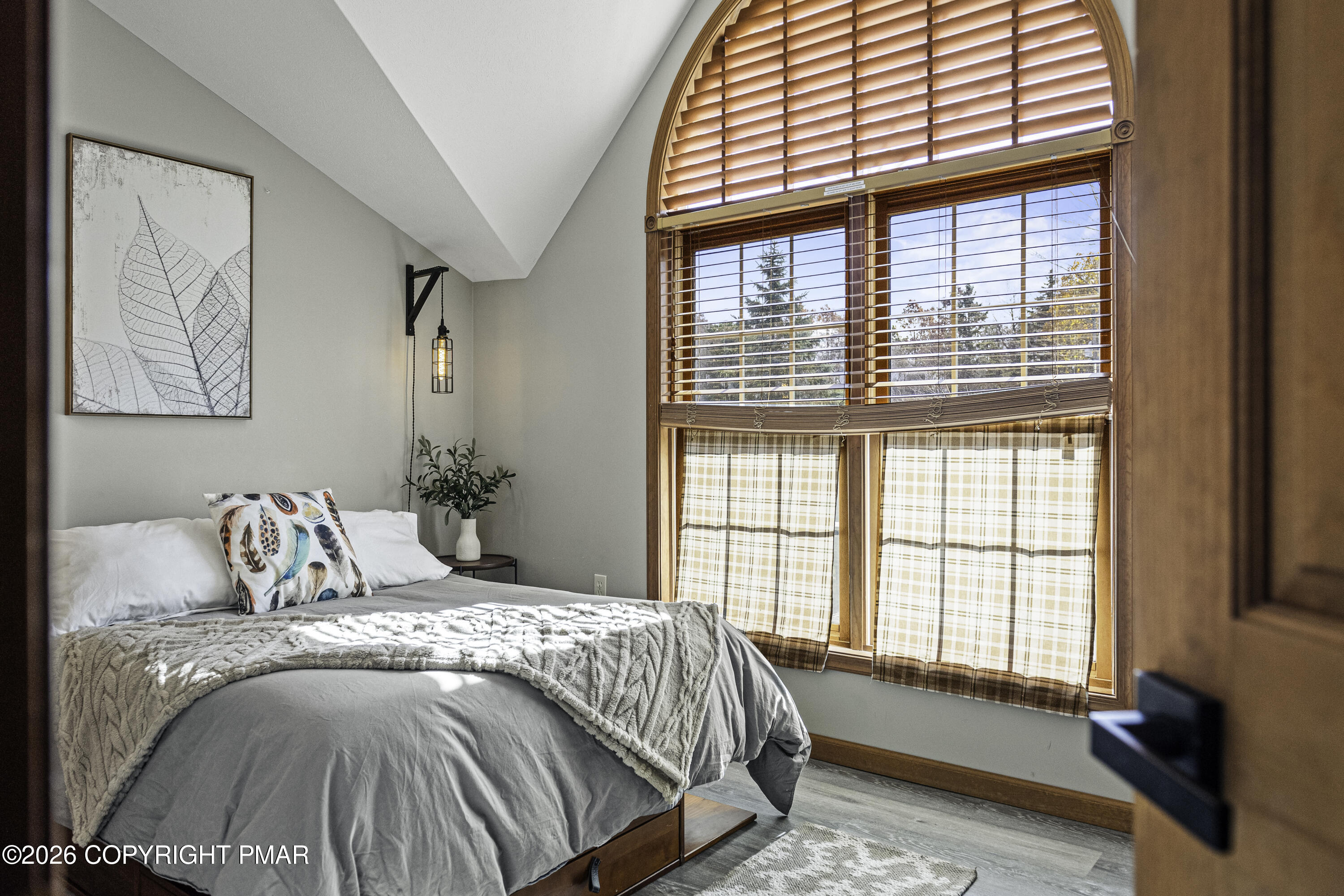 125 English Ivy Court Property Photo 30