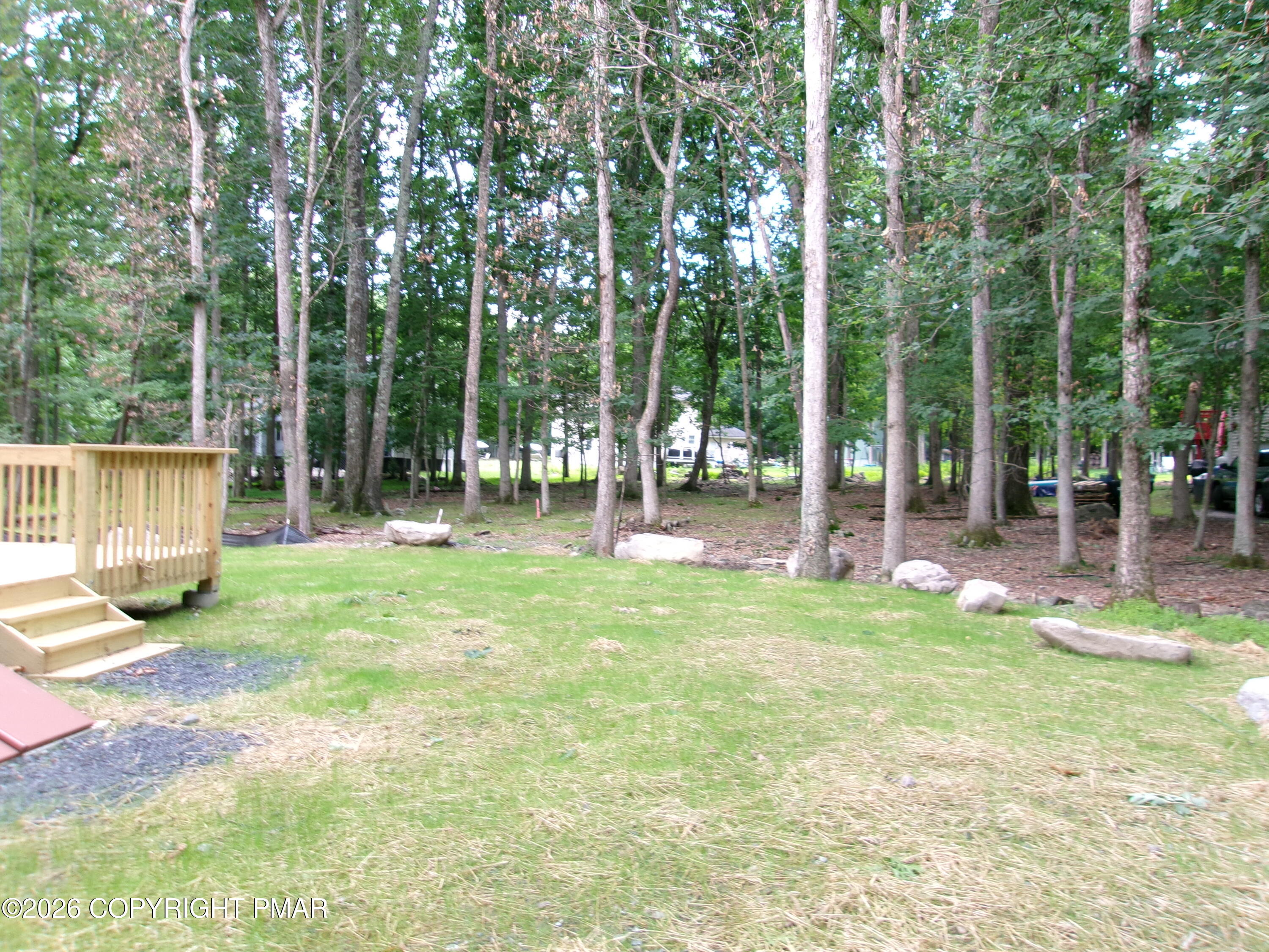 4217 Woodacres Drive Property Photo 6